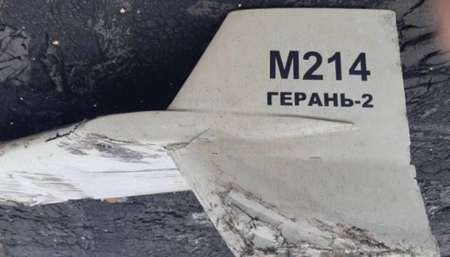 Ілюстративне зображення безпілотника в нічному небі