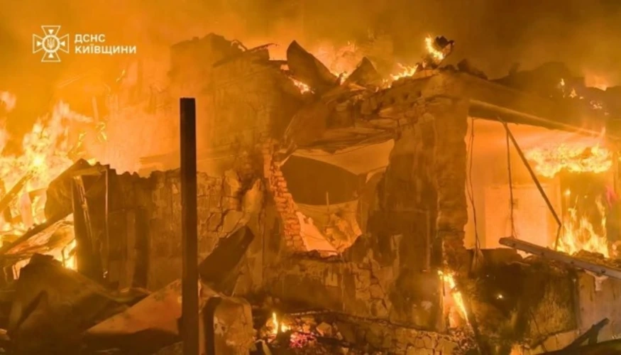 Наслідки удару БПЛА у Броварському районі Київської області