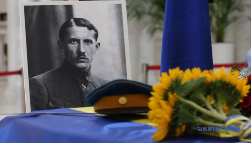 Домовина Євгена Коновальця у Патріаршому соборі УГКЦ під час панахиди 16 серпня 2026 року