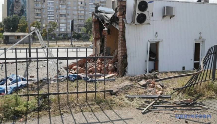 Наслідки удару БПЛА по АЗС у Києві, фото ДСНС України