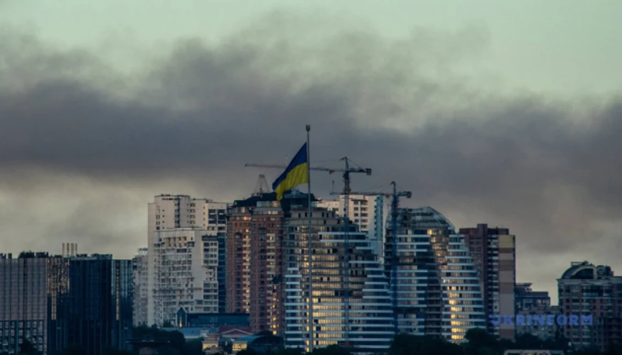 Стаціонарний пункт моніторингу атмосферного повітря на вулиці Турівській у Подільському районі Києва